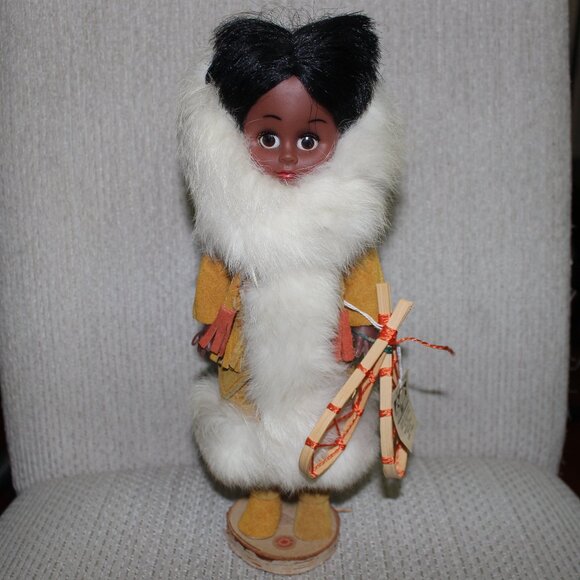 3/$77❤️Inuit Indien Art Eskimo doll real fur suede sleeping eyes St-Tite Quebec - Picture 1 of 13